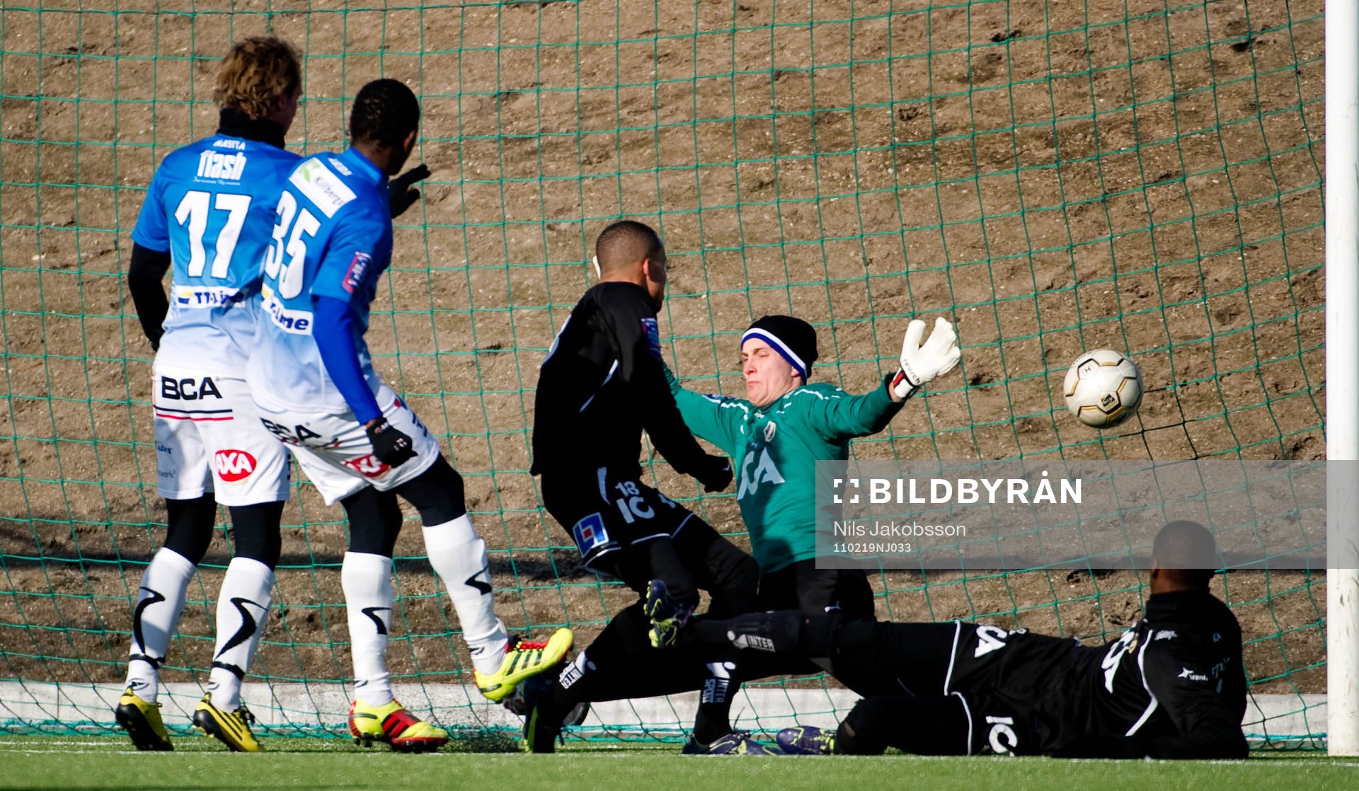 Ibrahim Koroma, slår in 1-0