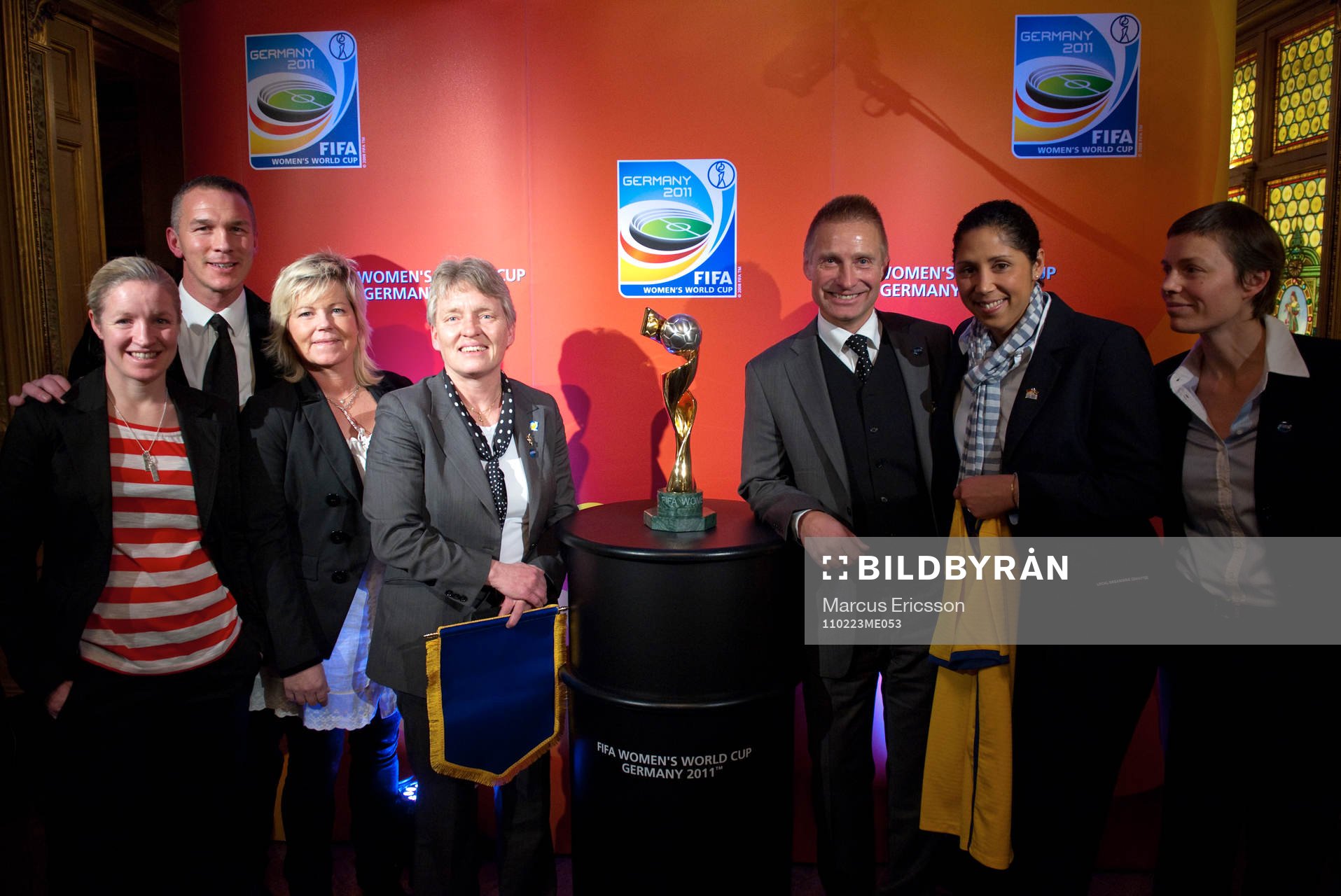 Fifa Official Countdown Event inför Dam Fotbolls VM i Tyskland. Victoria Svensson, Patrik Andersson, Marika Domanski-Lyfors, Susanne Erlandsson, Thomas Dennerby, förbundskapten, Steffi Jones, organisationschef och Ségoléné Valentin, Media Relations Manager.