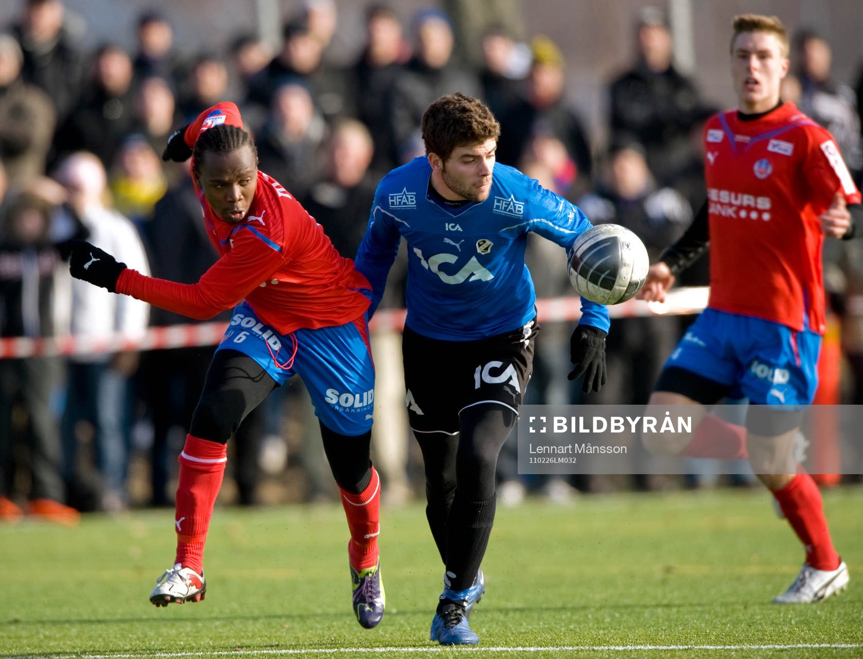 May Mahlangu, Helsingborg och Javi H, Halmstad