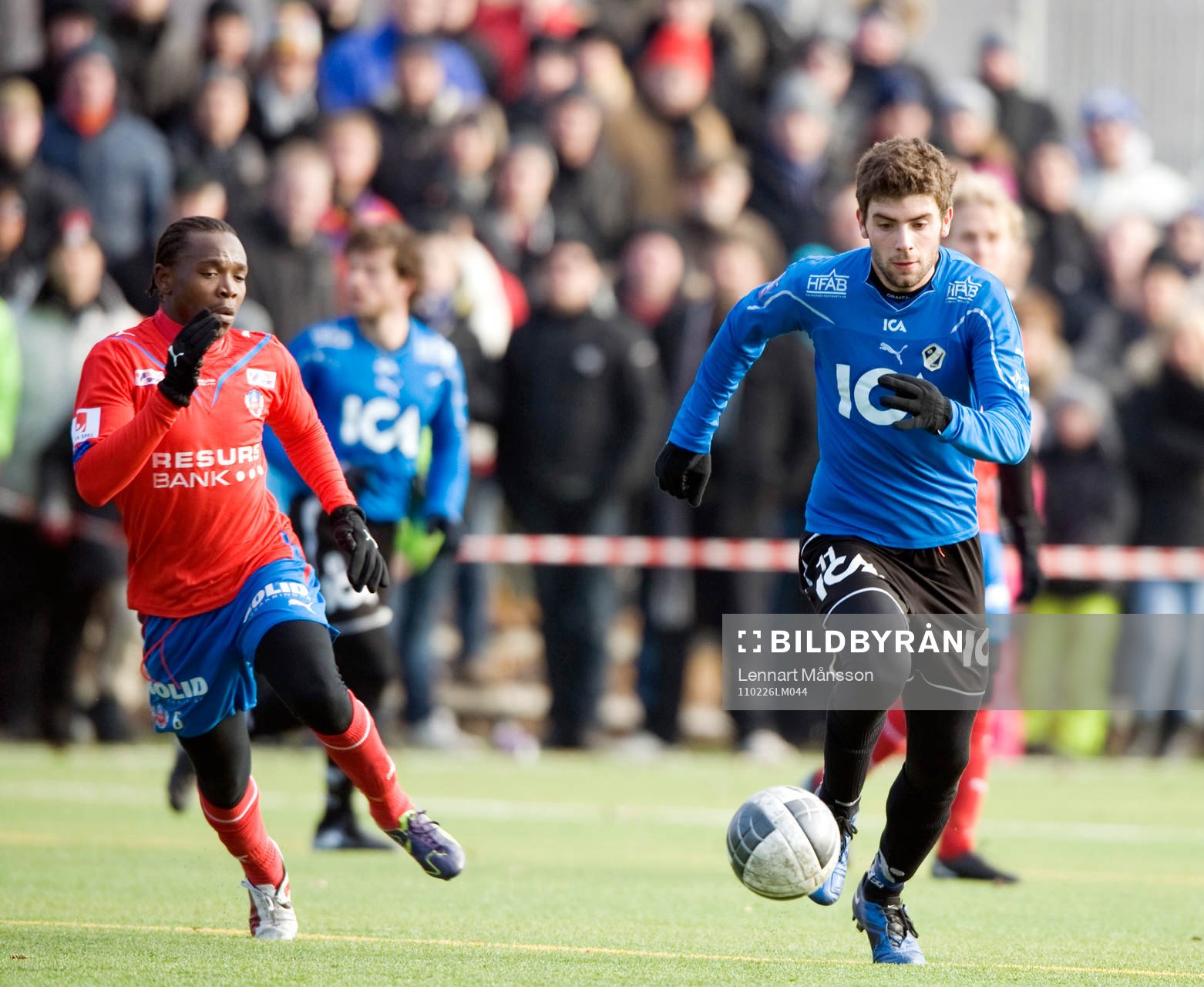 May Mahlangu, Helsingborg och Javi H, Halmstad