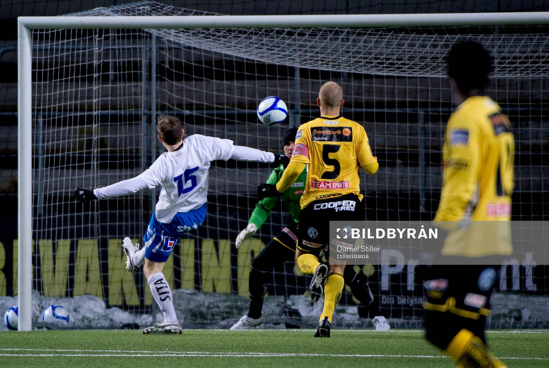 Farlig chans för Norrköping i första halvlek, Marcus