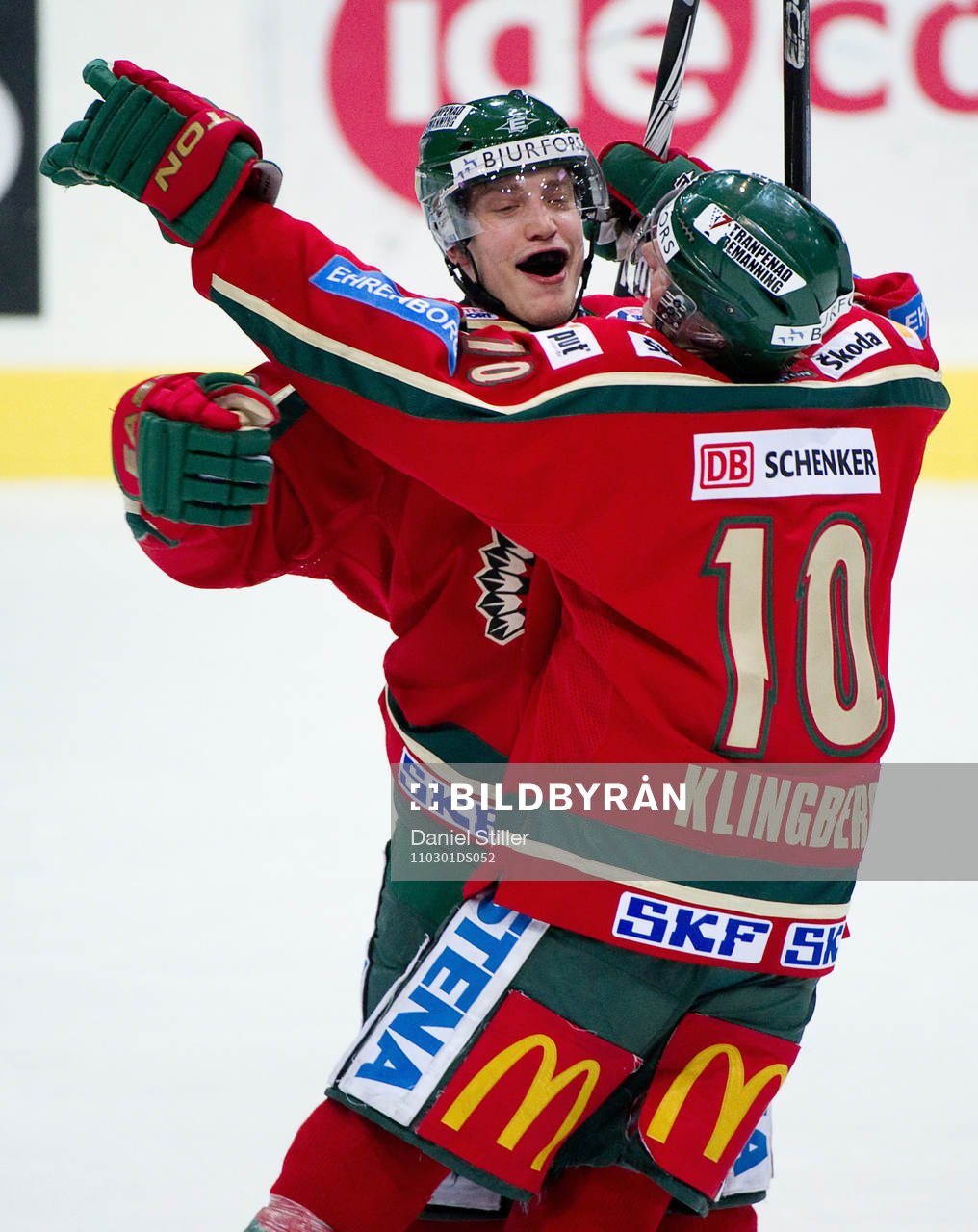 Robin Lindqvist, Frölunda, gör 3-0, jubel Johan Klingberg