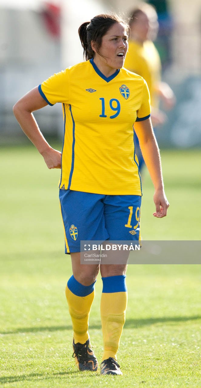 Madelaine Edlund, Sverige