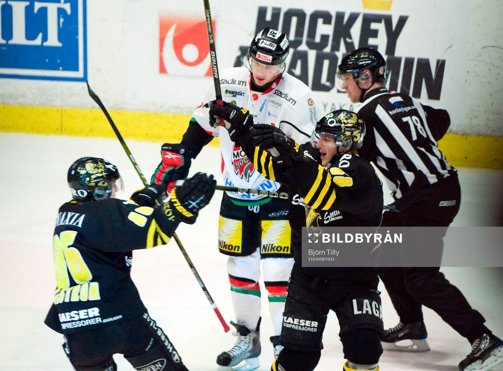 Oscar Ahlström, Victor Ahlström, AIK och Morten Madsen,
