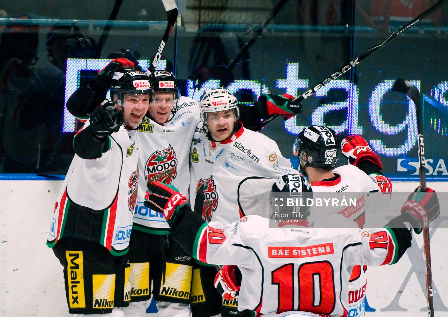 Nicklas Danielsson, Modo gratuleras