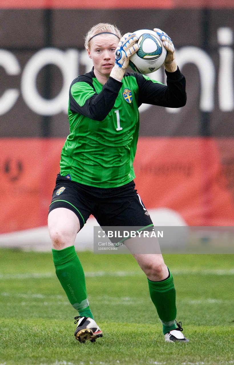 Hedvig Lindahl målvakt, Sverige