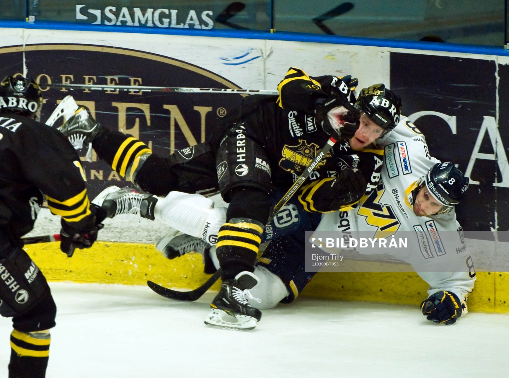 Oscar Ahlström, AIK och Daniel Grillfors, HV71