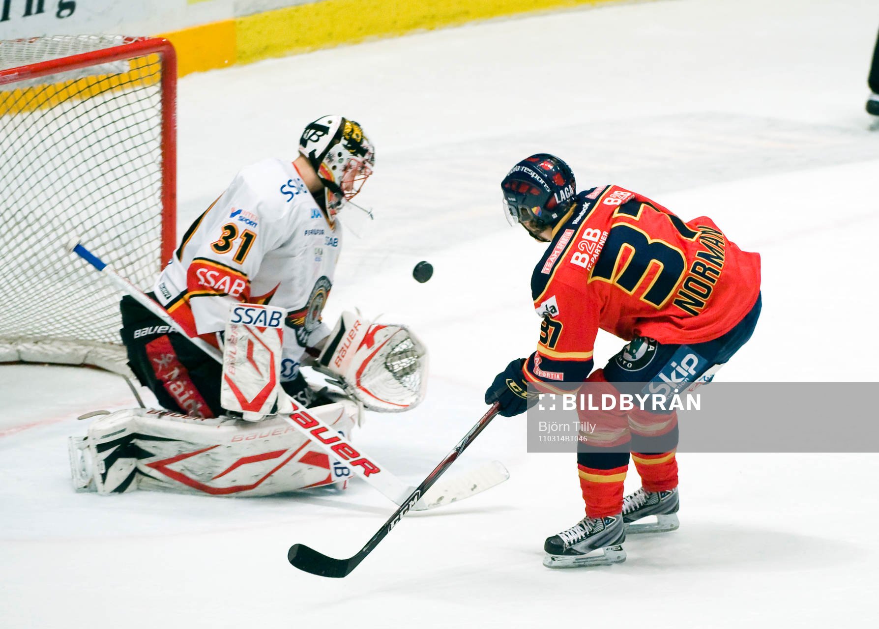 Anders Nilsson, målvakt, Luleå räddar en straff från