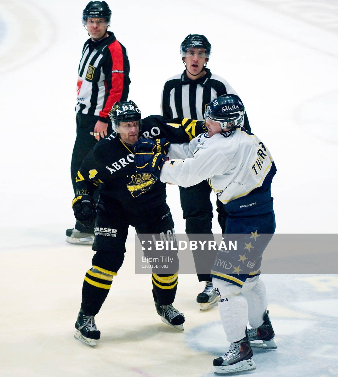 Fredrik Svensson, AIK och Martin Thörnberg, HV71