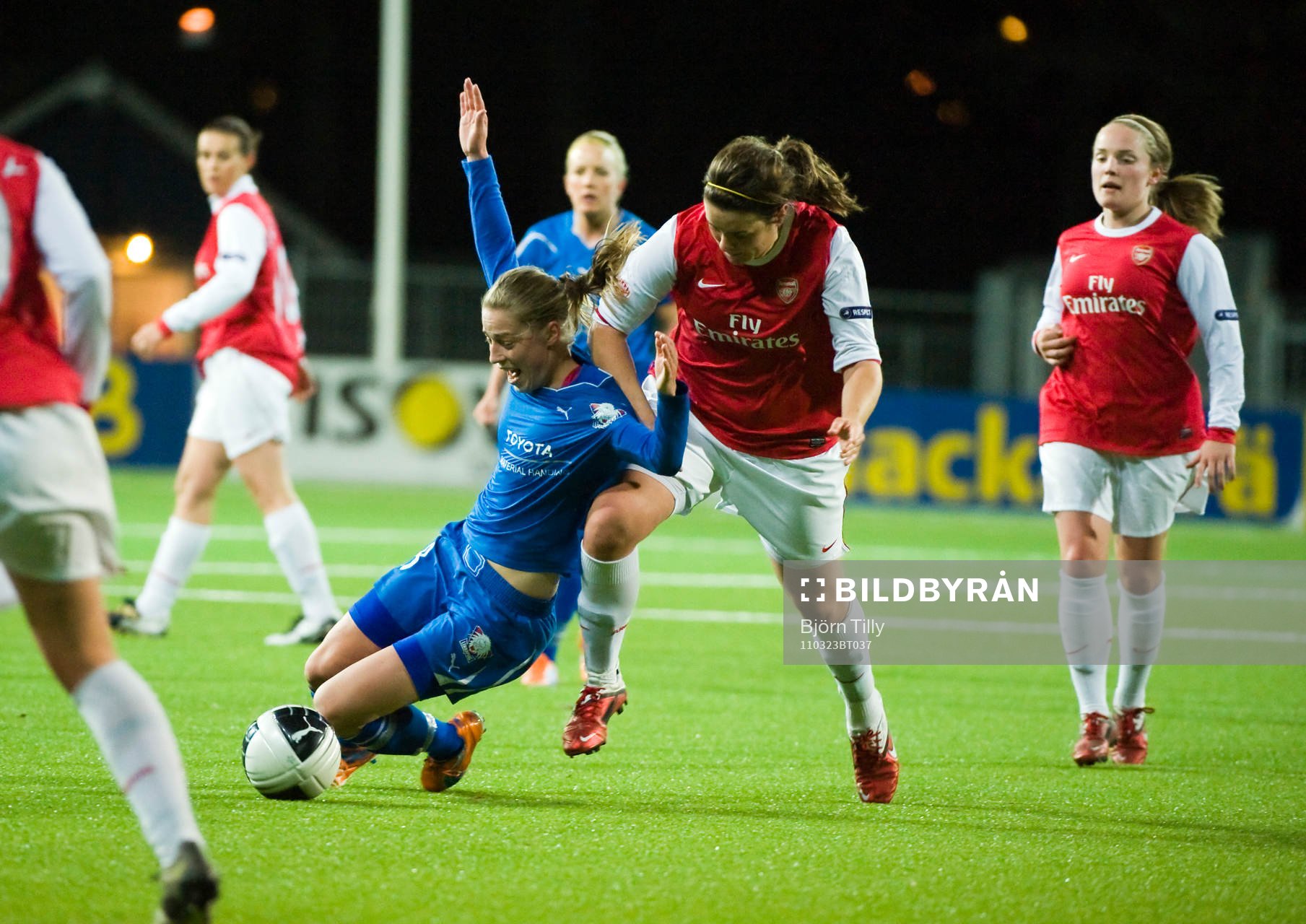  Linda Sällström, Linköping och Jennifer Beatrtie, Arsenal.