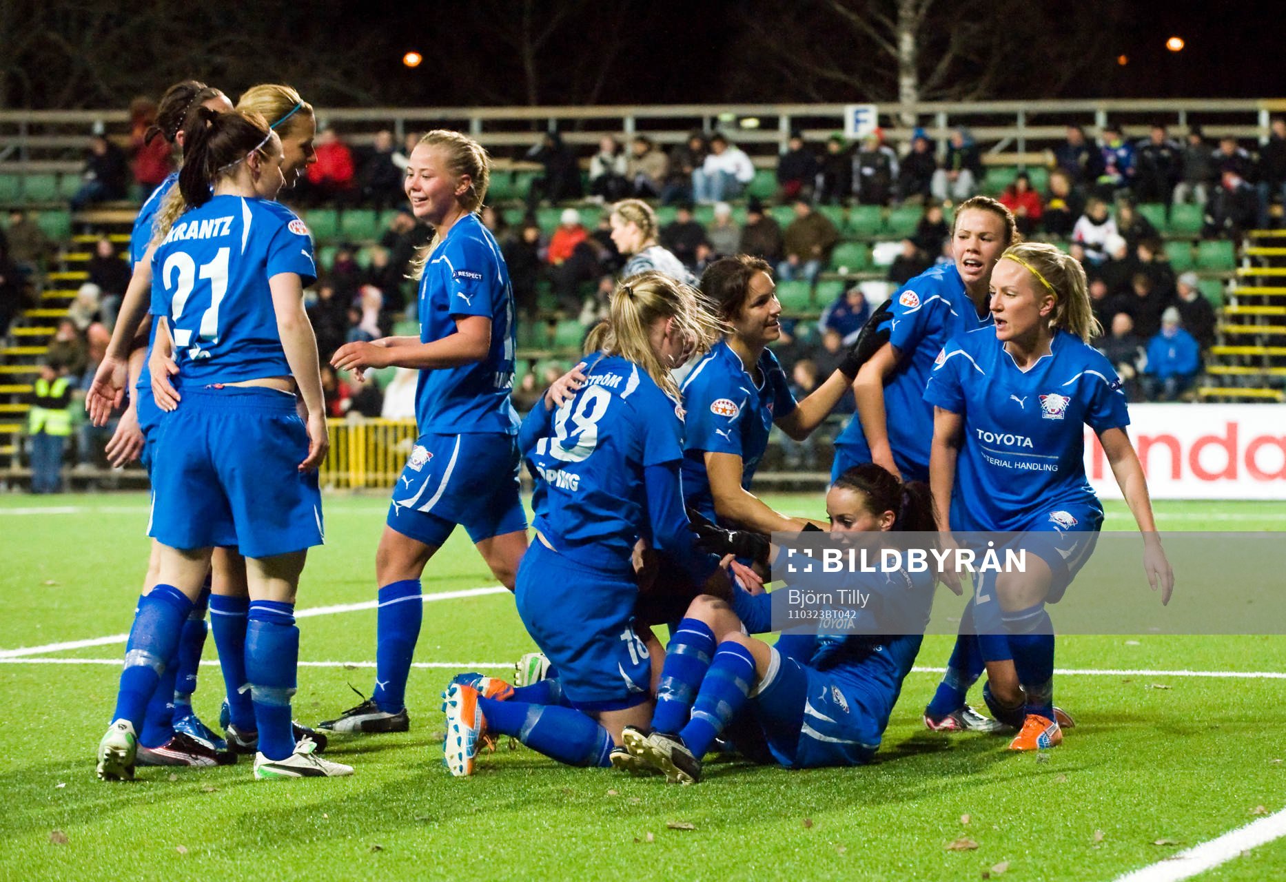  Kosovare Asllani, glädje, jubel.