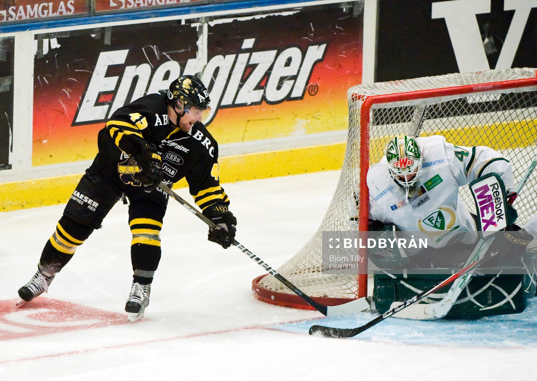 Oscar Steen, AIK och Cristopher Nihlstorp, målvakt,