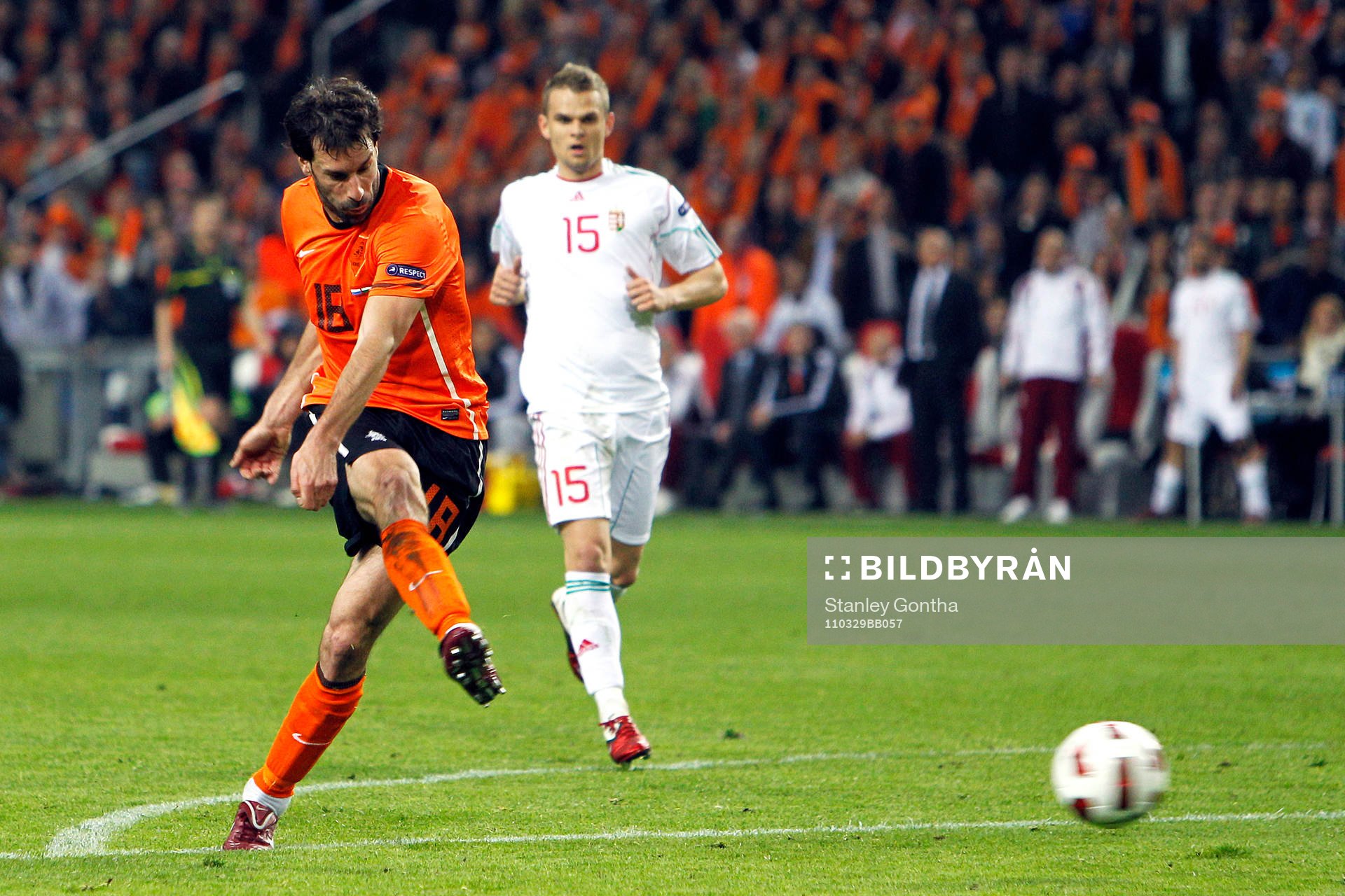 Ruud van Nistelrooy, Holland, gör  3-2