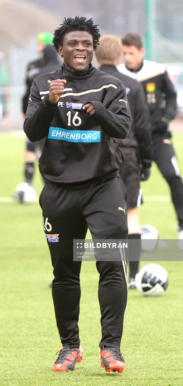 Razak Omotoyossi, Gais, jubel