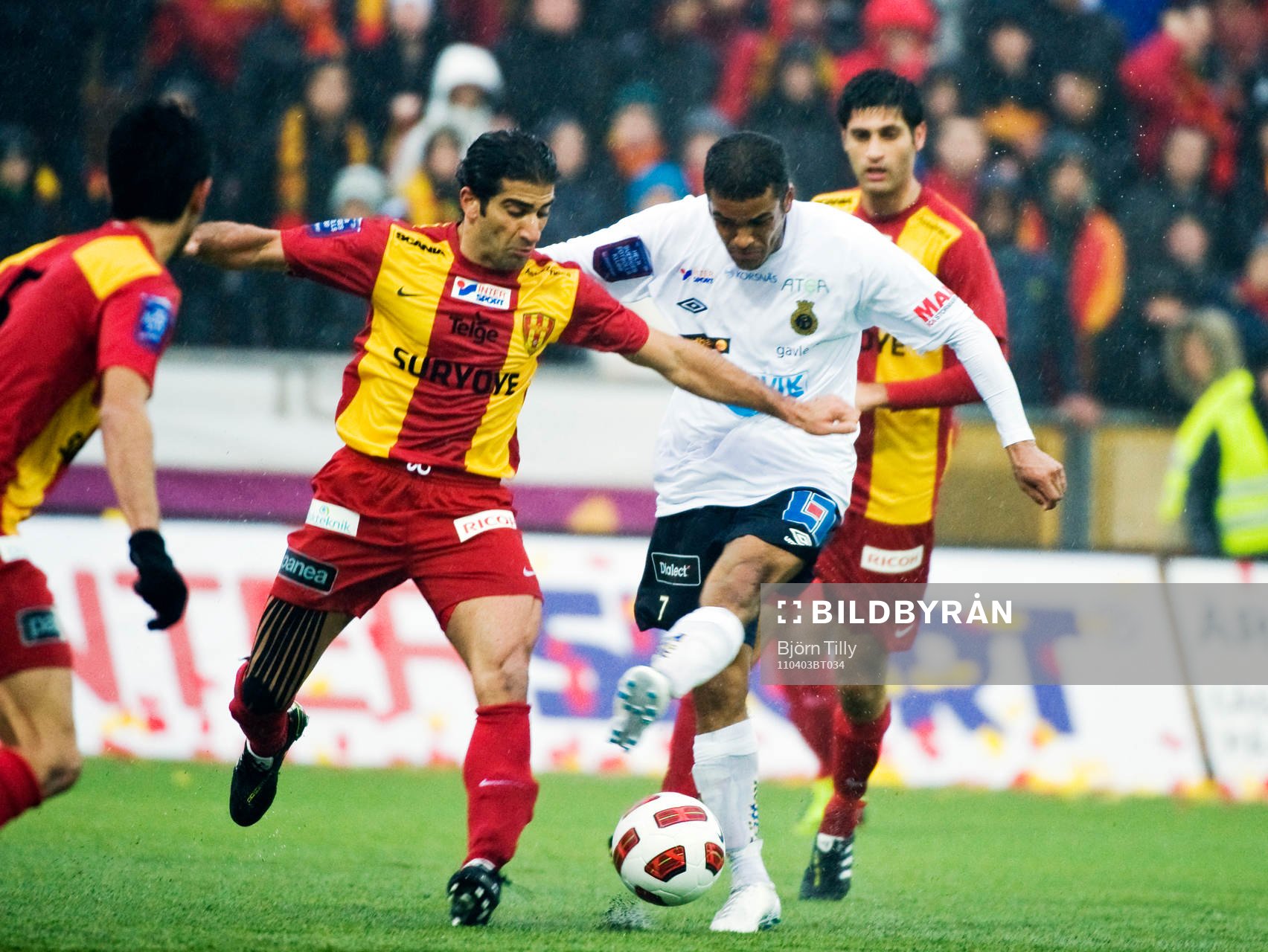 Abgar Barsom, Syrianska och James Frempong, Gefle