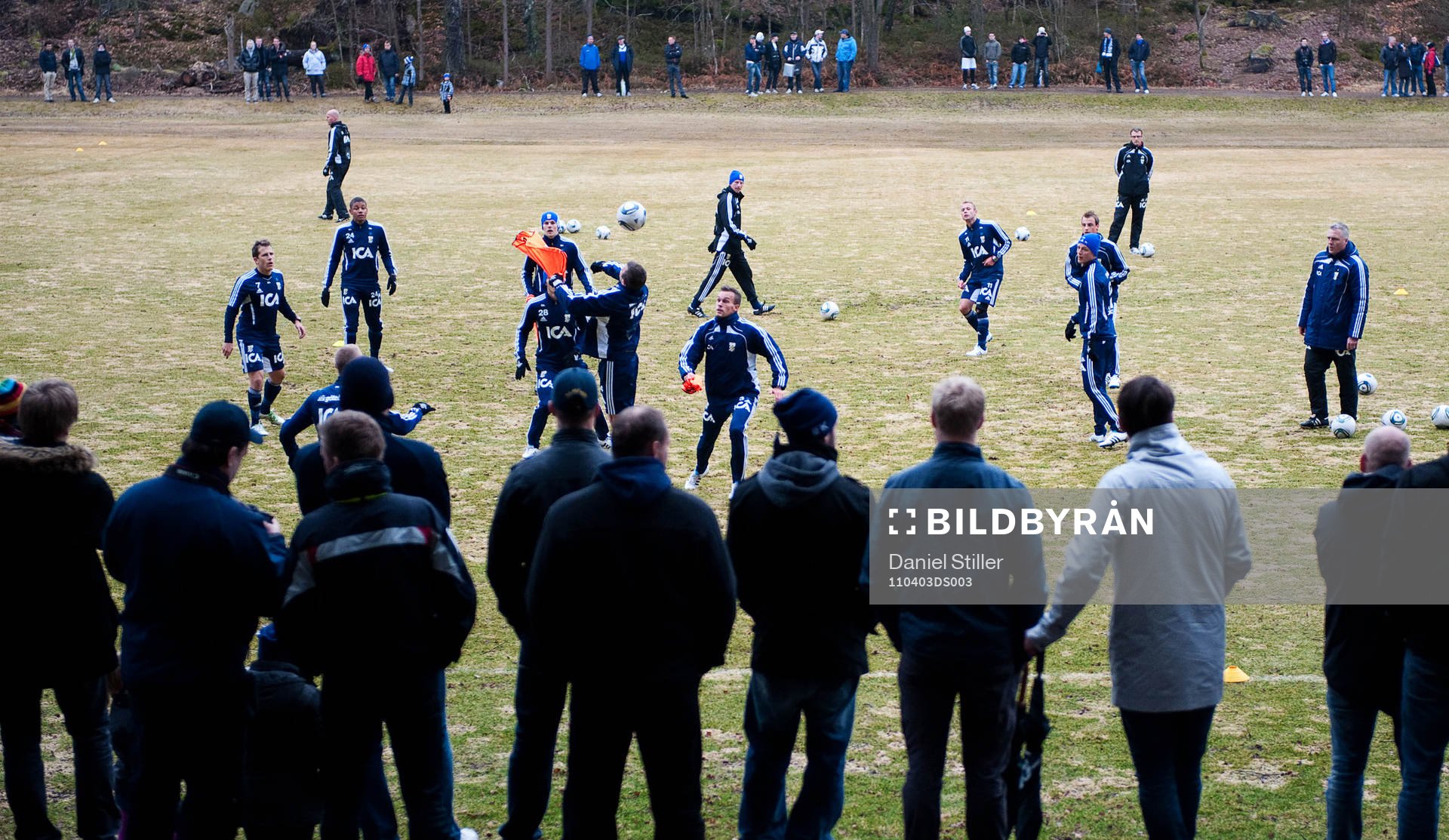 Många supportrar på plats. Supporter