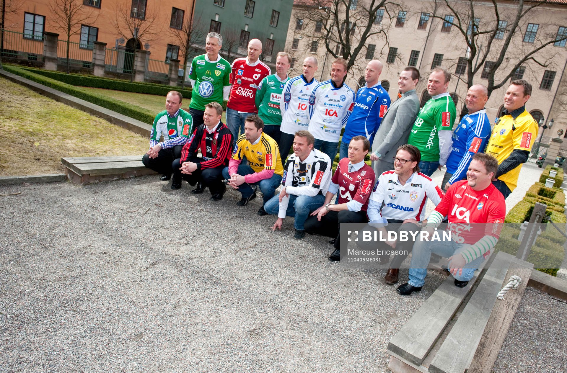 Lagbild på superettans tränare