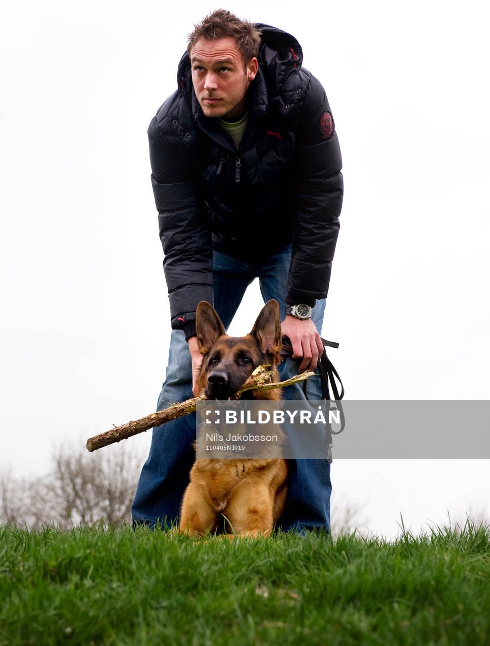 Andreas Granqvist i Groningen med hunden Dexter