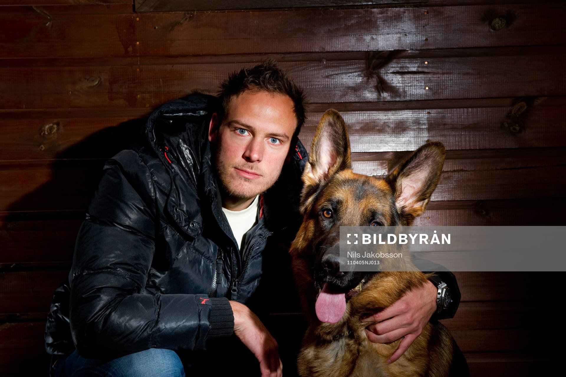 Andreas Granqvist i Groningen med hunden Dexter