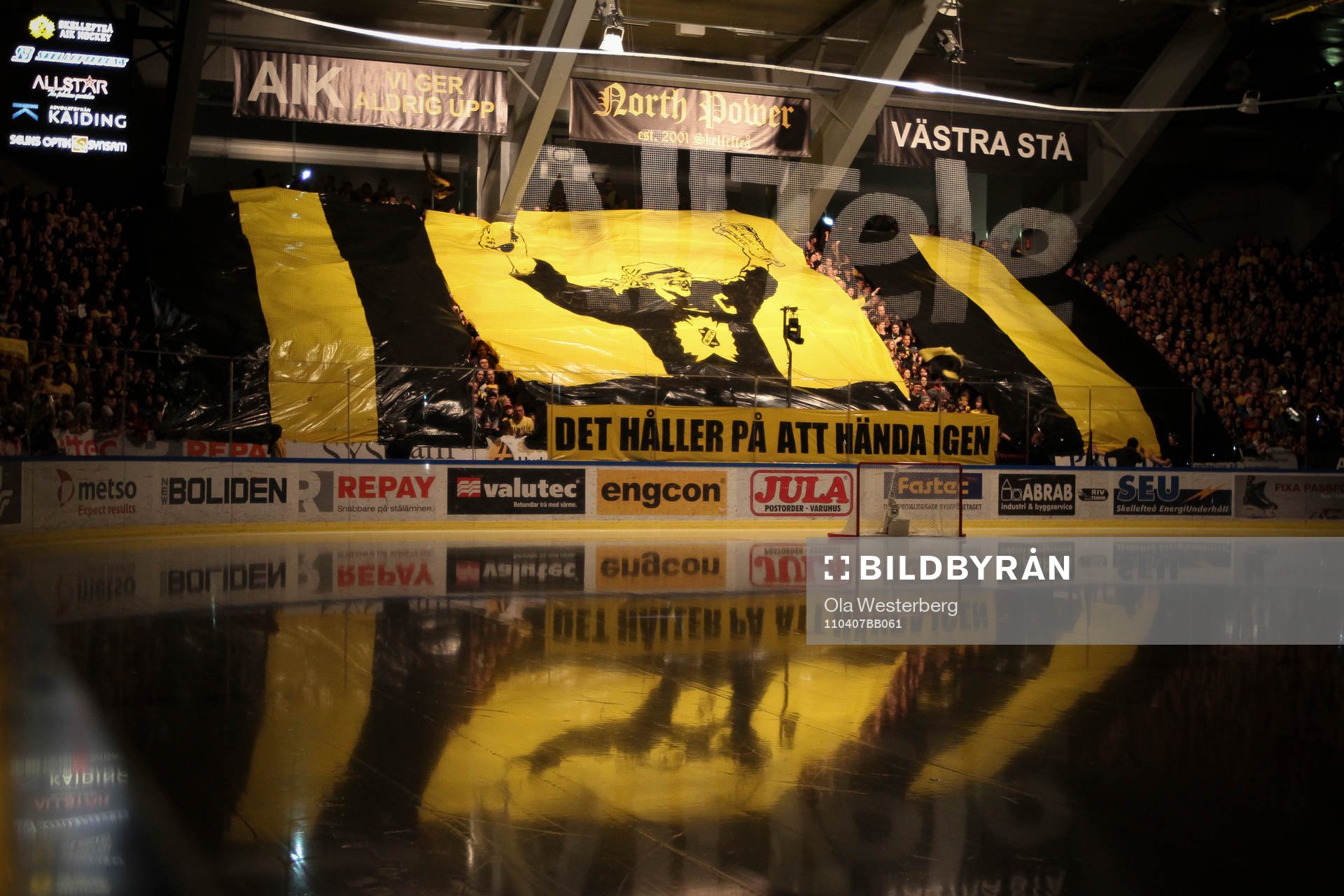 Tifo för Skellefteå  i SM-finalen mot Färjestad