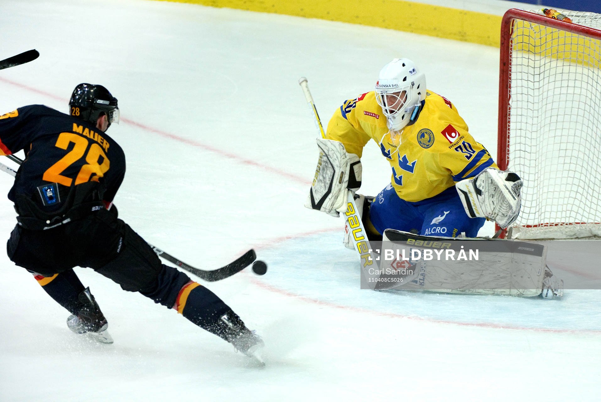 Frank Mauer, Tyskland, Viktor Fasth, målvakt, Sverige