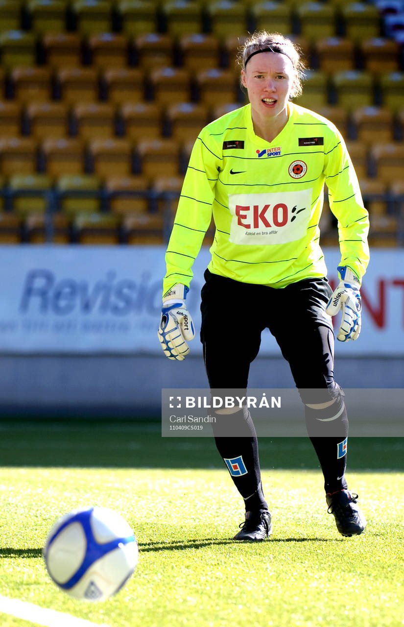 Hedvig Lindahl, målvakt