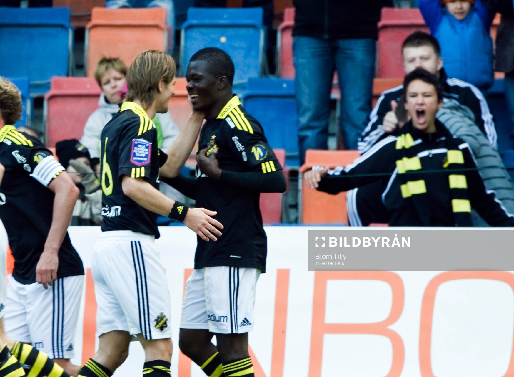 Martin Lorentzson och Ibrahim Bangura, AIK, jubel