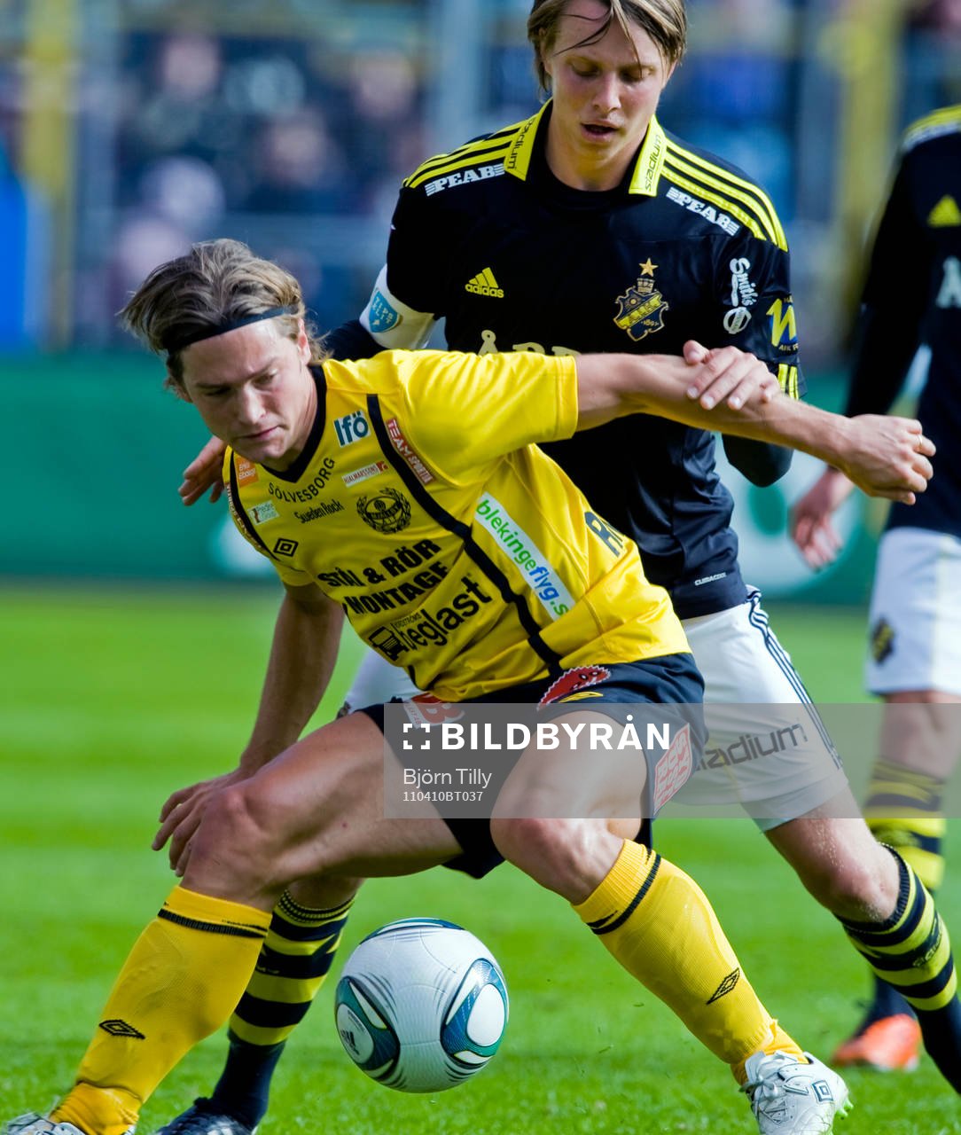 William Leandersson, Mjällby och Viktor Lundberg, AIK