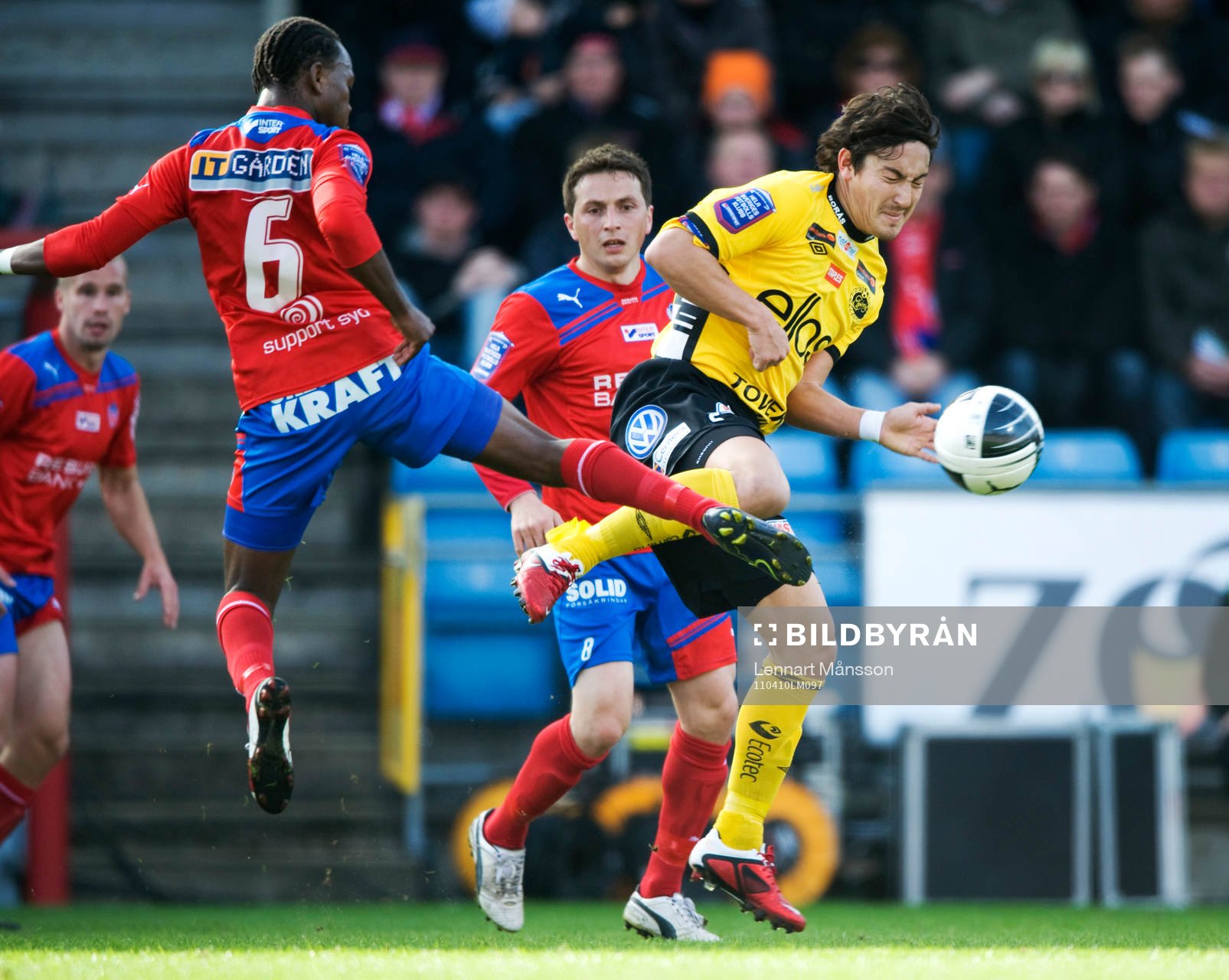 May Mahlangu, Helsingborg och Stefan Ishizaki, Elfsborg