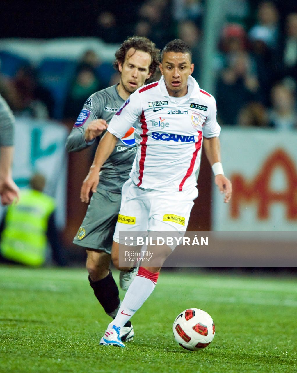 Elvis Santana, Assyriska