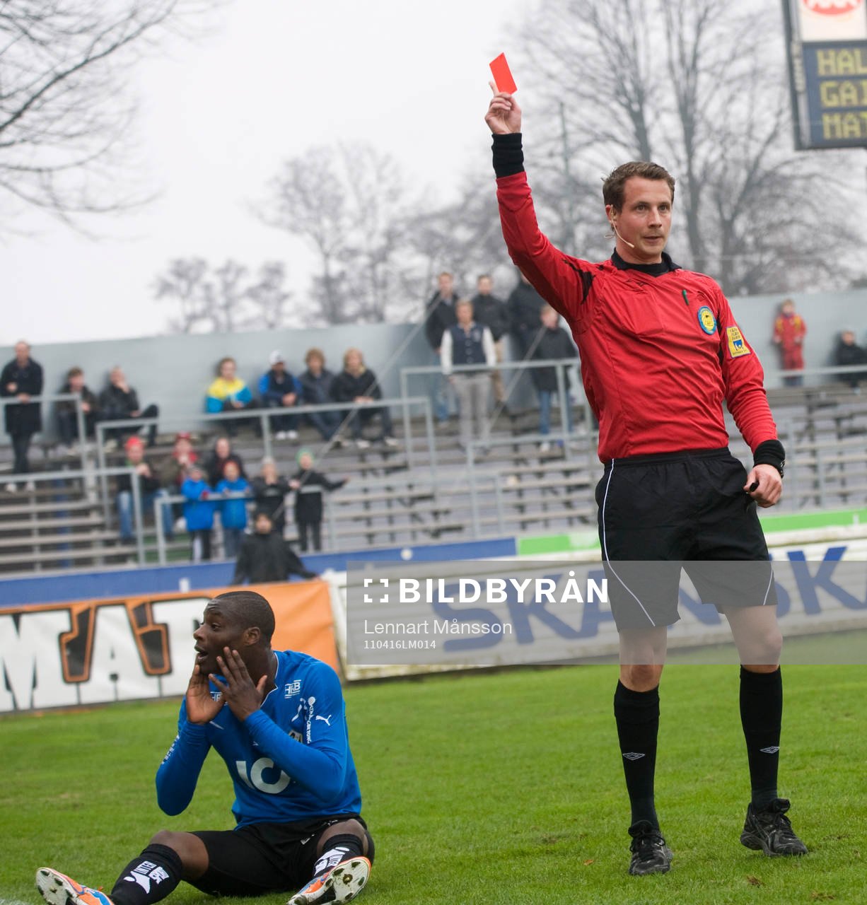 Utvisning, Joe Sise, Halmstad, Andreas Ekberg, domare,