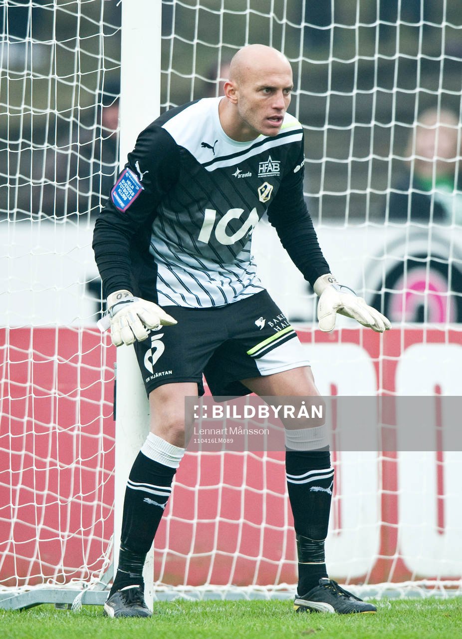 C. Nauzet Perez, Målvakt