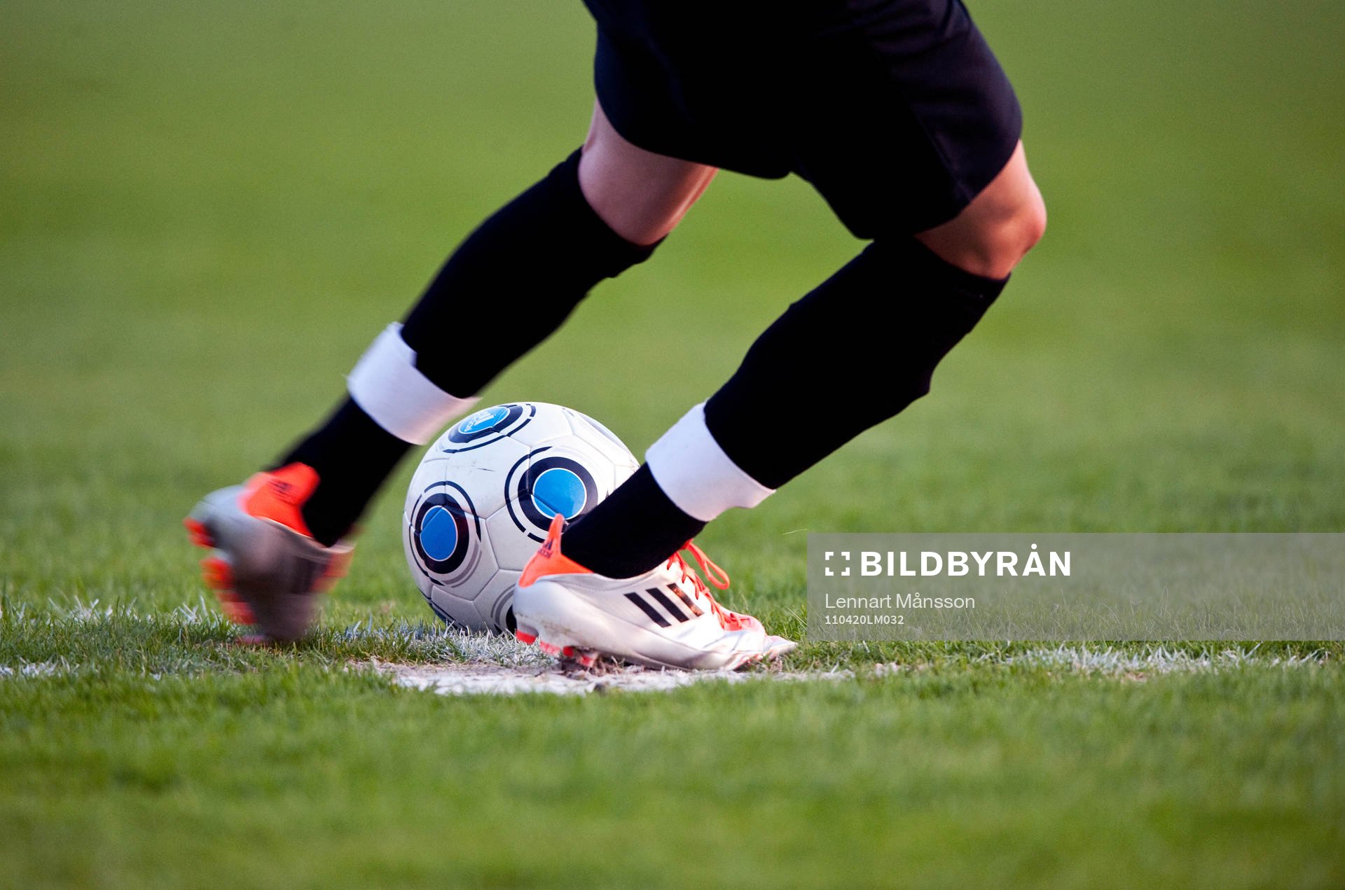 Boll, fotbollsko, genre