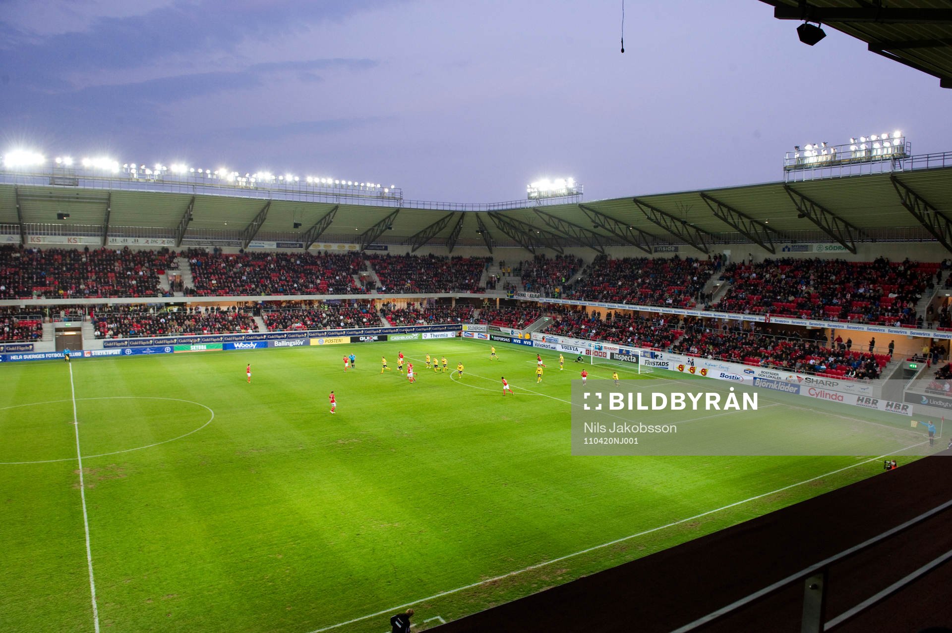 Guldfågeln arena
