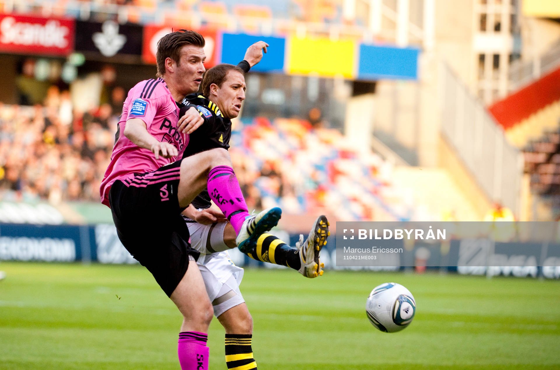 Elmar Bjarnason, Göteborg och Kenney Pavey, AIK