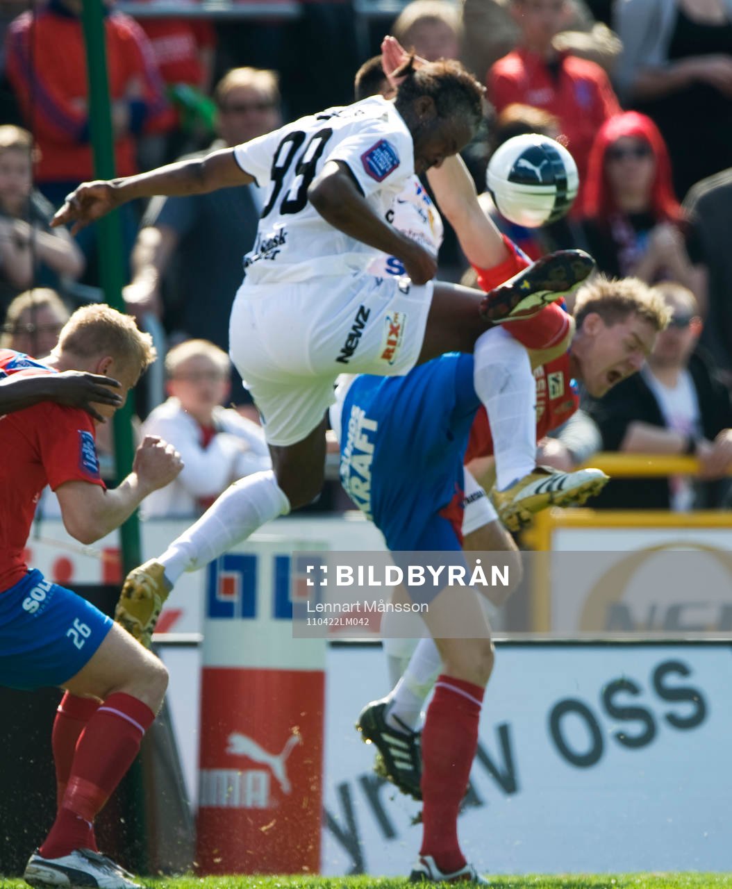 Peter Ijeh, Syrianska och Marcus Nilsson, Helsingborg