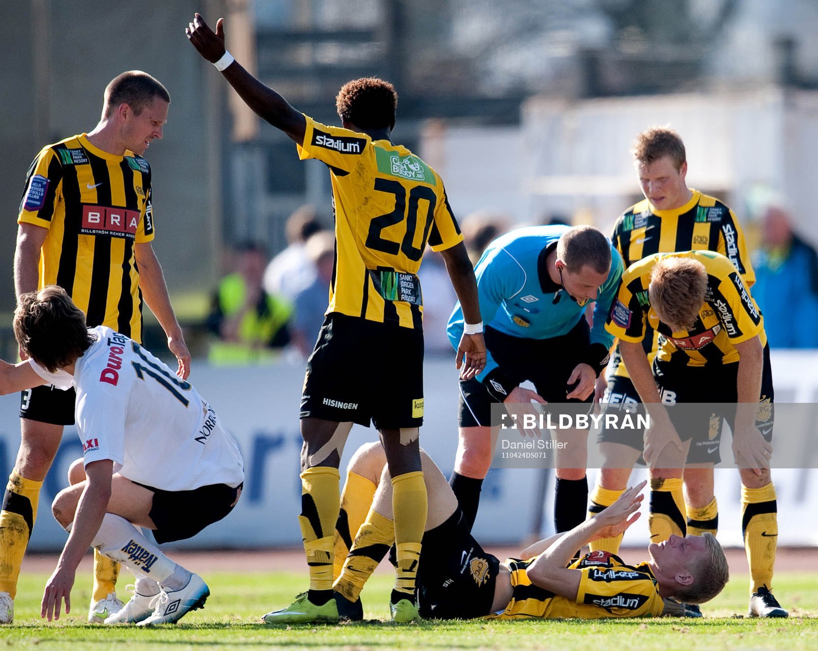 Tom Söderberg, Häcken, nickar ihop och blöder