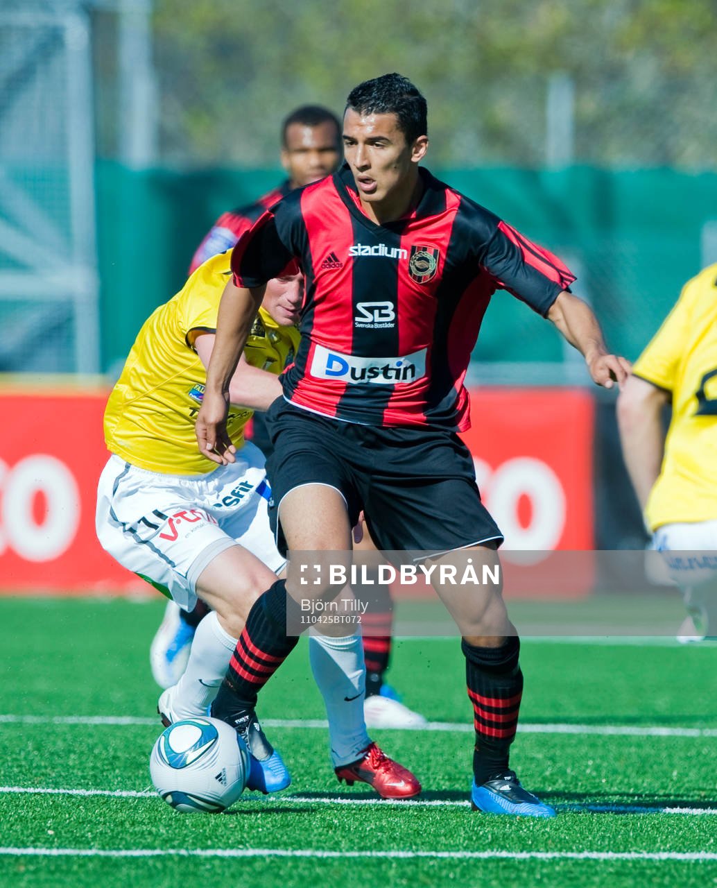 Nabil Bahoui, Brommapojkarna