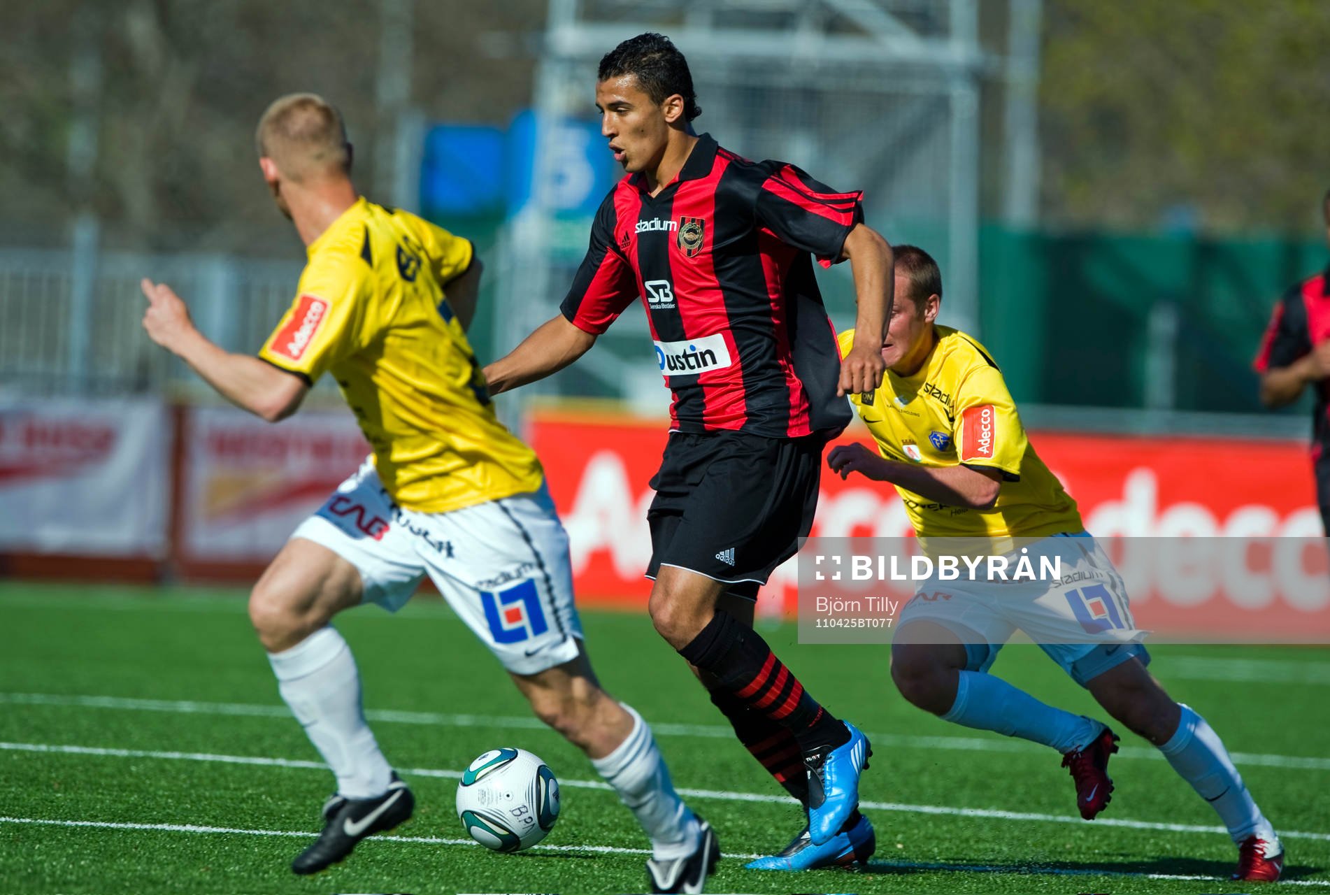 Nabil Bahoui, Brommapojkarna