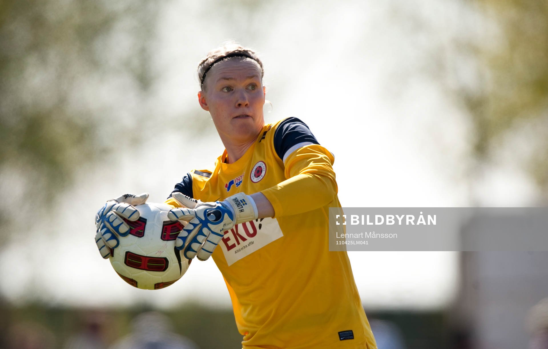 Hedvig Lindahl, Målvakt