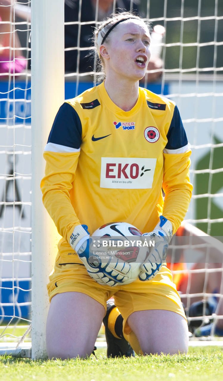 Hedvig Lindahl, Målvakt