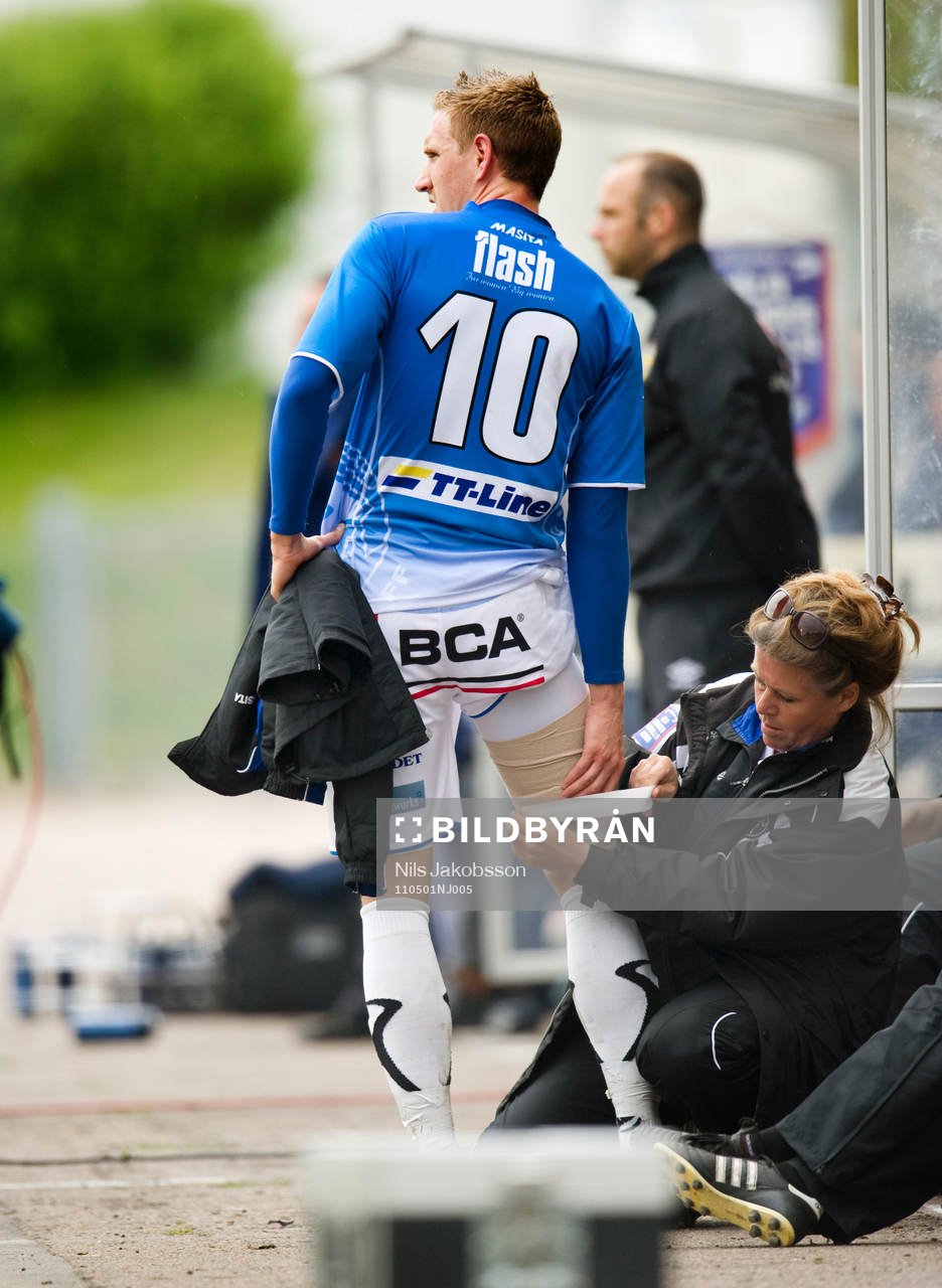 Marcus Pode, Trelleborg skada, tejpar låret