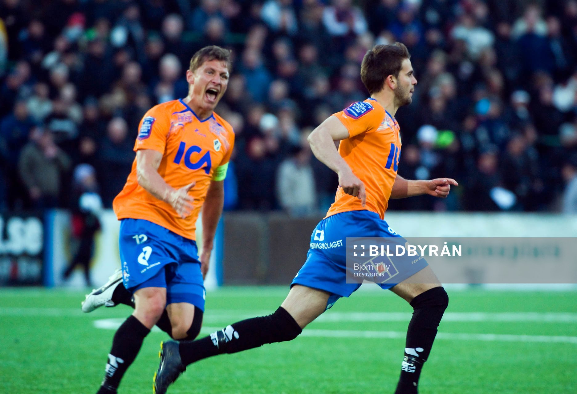 Tomas Zvirgzdauskas och Rául Ruiz, Halmstad, jubel efter 1-1.