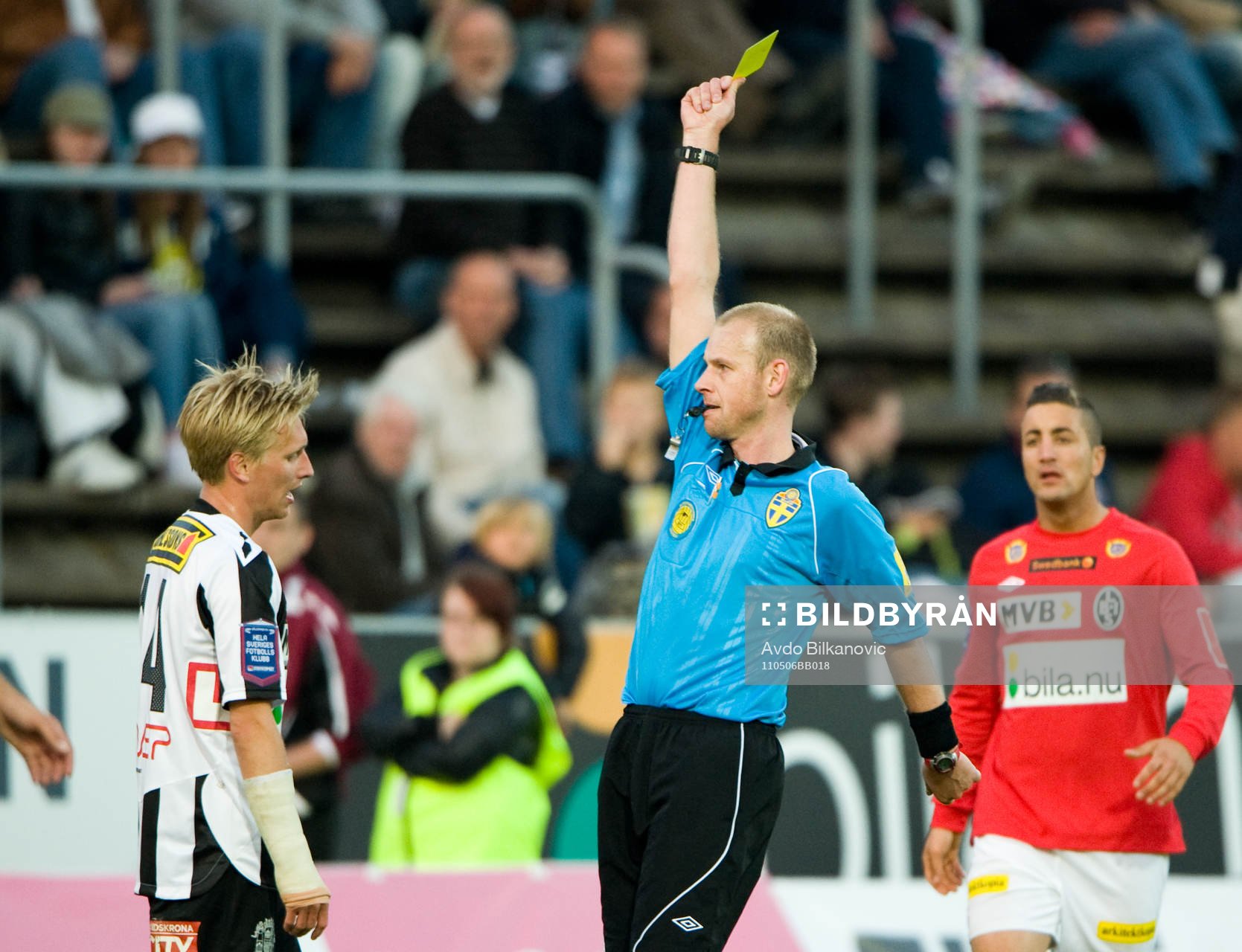 Thomas Raun, Landskrona, får gult kort, Fredrik Lundberg,