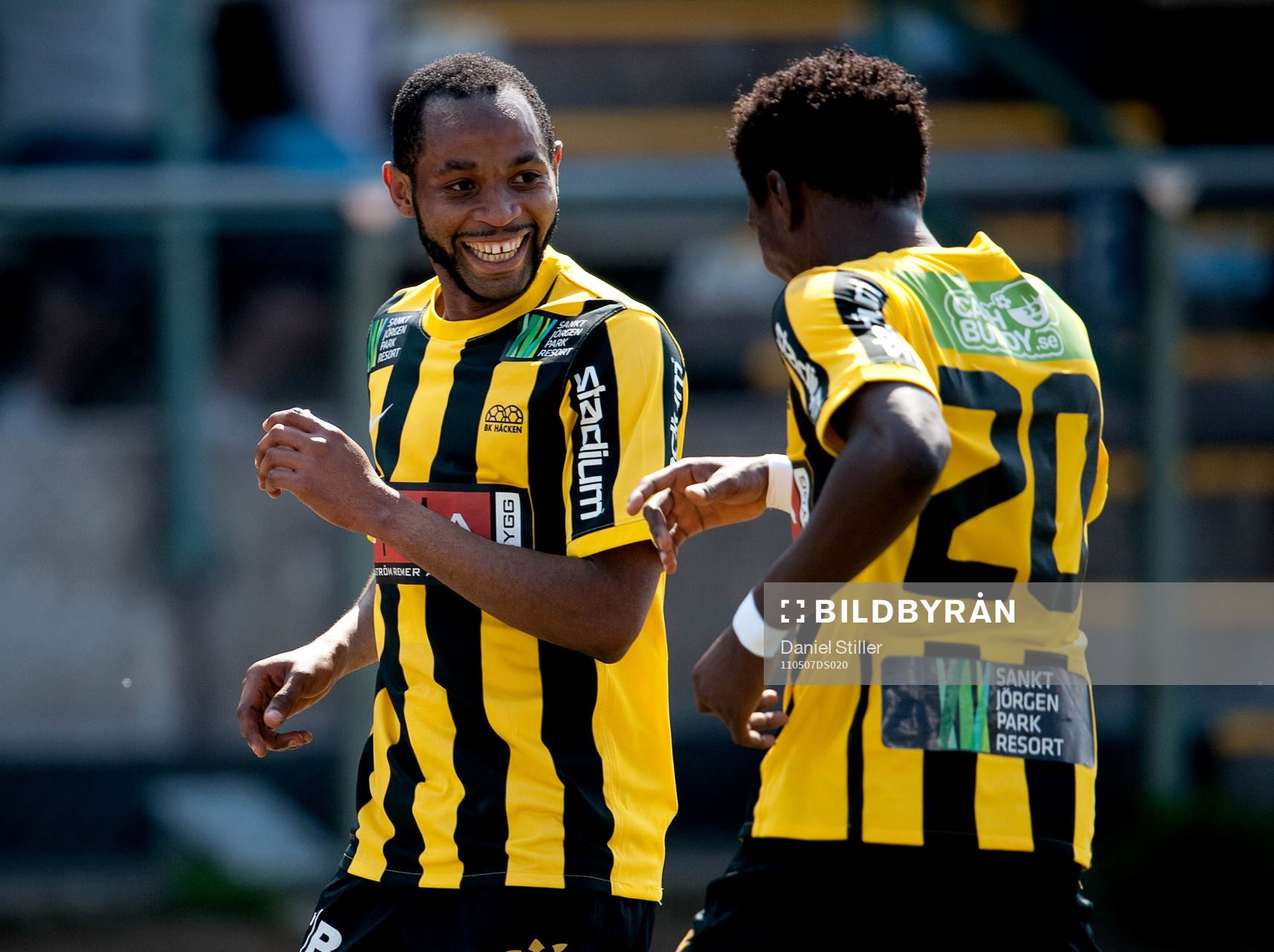 Rene Makondele, Häcken, gör 1-0, jubel Dominic Chatto