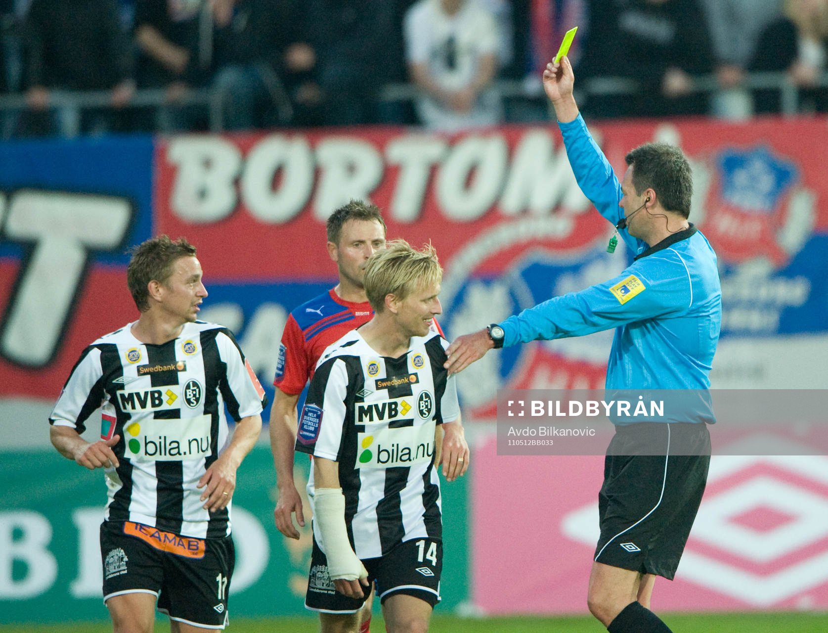 Thomas Raun, Landskrona,  Martin Ingvarsson, domare, gult