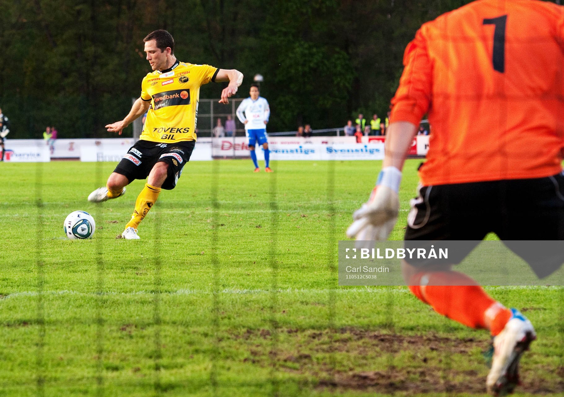 Martin Ericsson, Elfsborg lägger straff på Bill