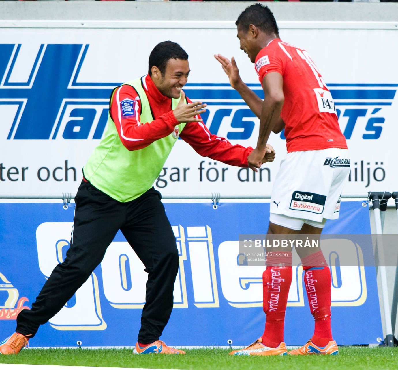 1-0 Ricardo Santos, Kalmar, som firar med dans, Marcel