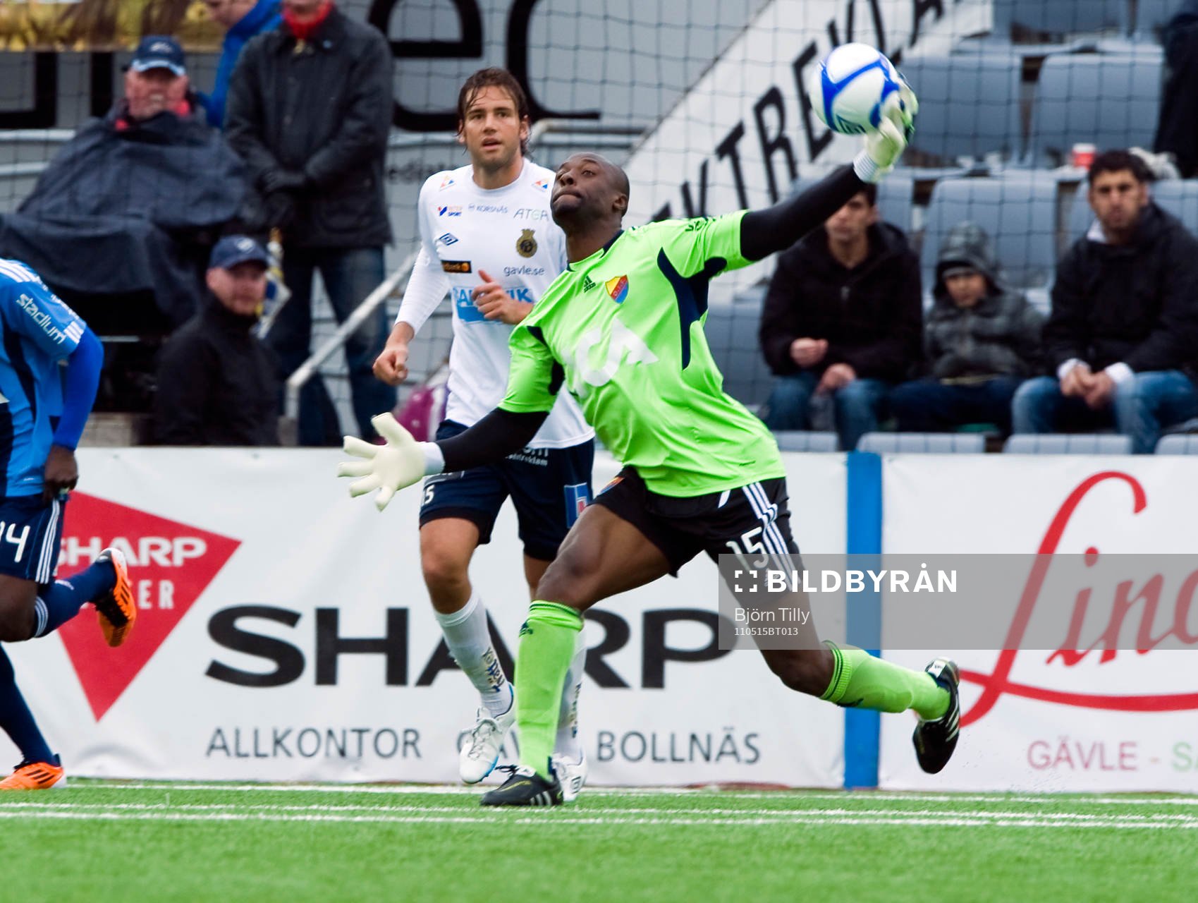 Pa Dembo Touray, målvakt, Djurgården