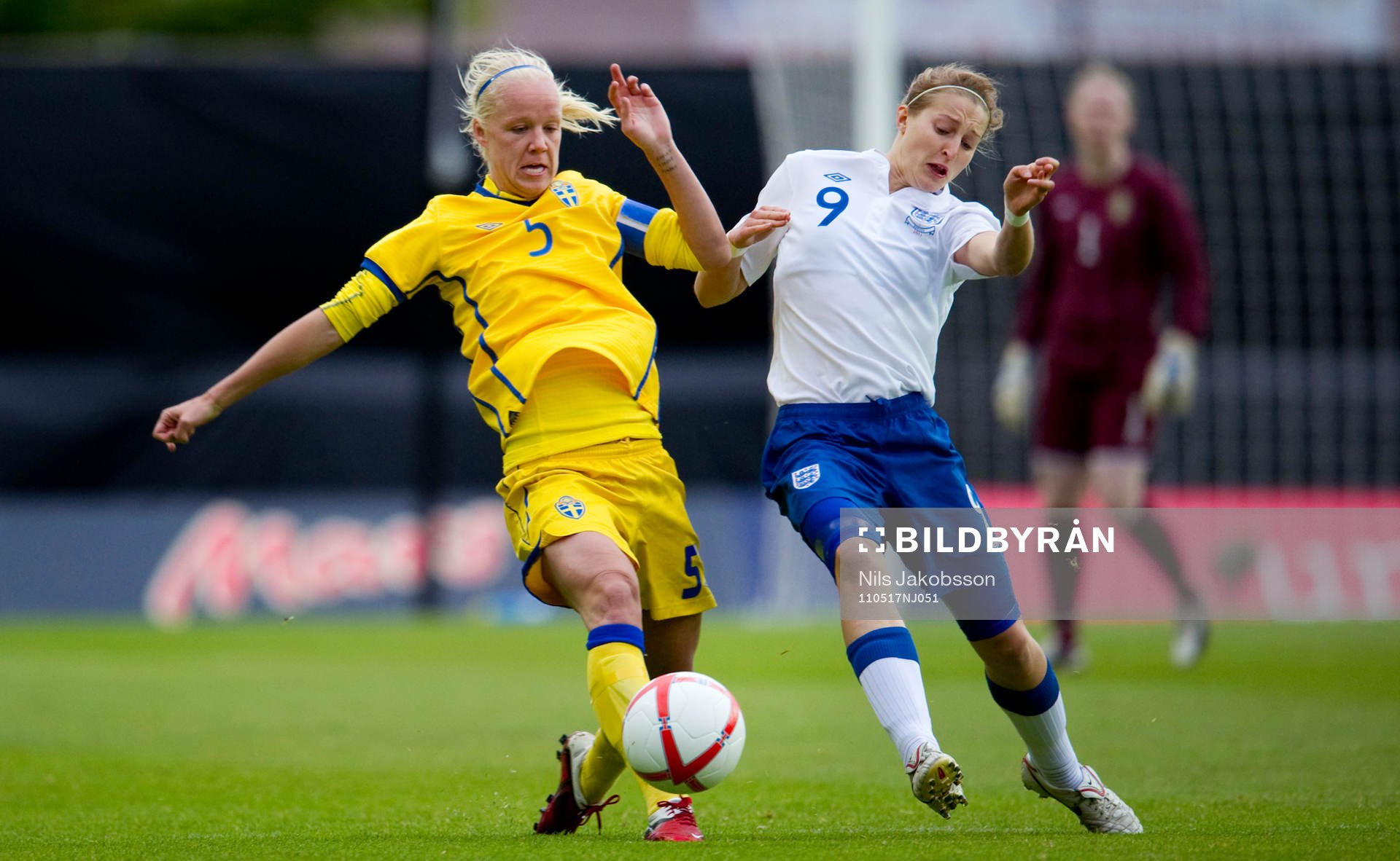 Caroline Seger, Sverige, Ellen White, England